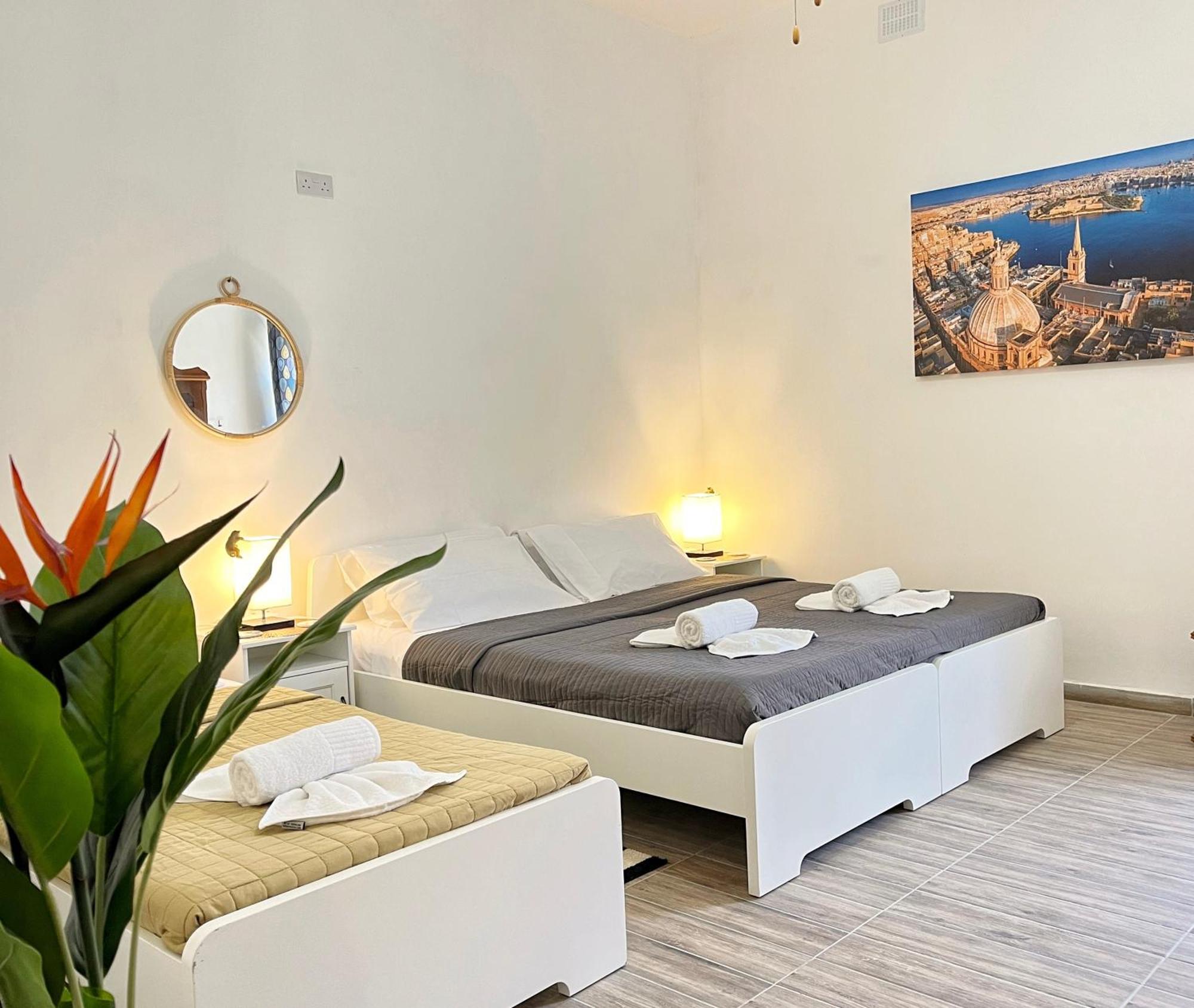 Maria & Matthias - Apartments In Central Of Floriana Buitenkant foto