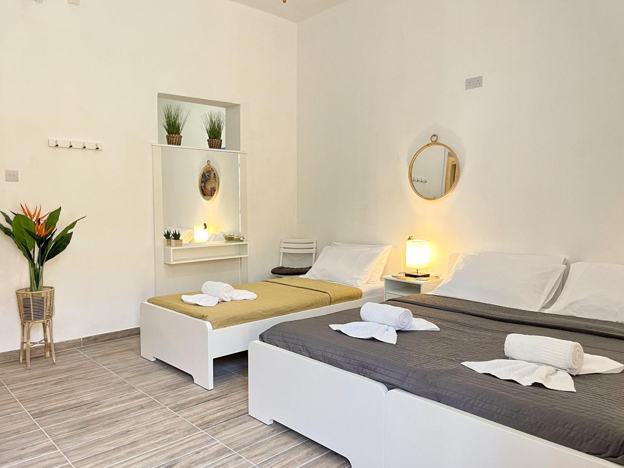 Maria & Matthias - Apartments In Central Of Floriana Buitenkant foto